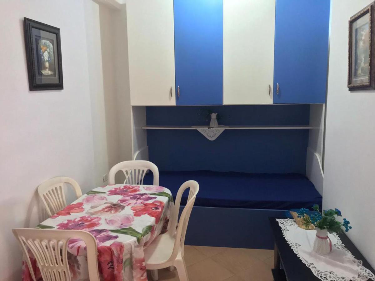 فلورا Agetina'S Apartaments المظهر الخارجي الصورة